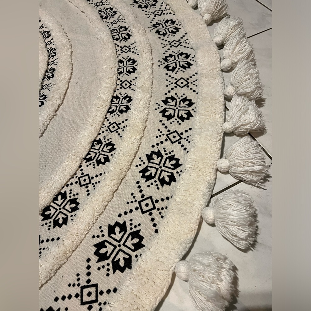 Wilcott Weaves’ Circular Quay rug - Picture 6 of 7